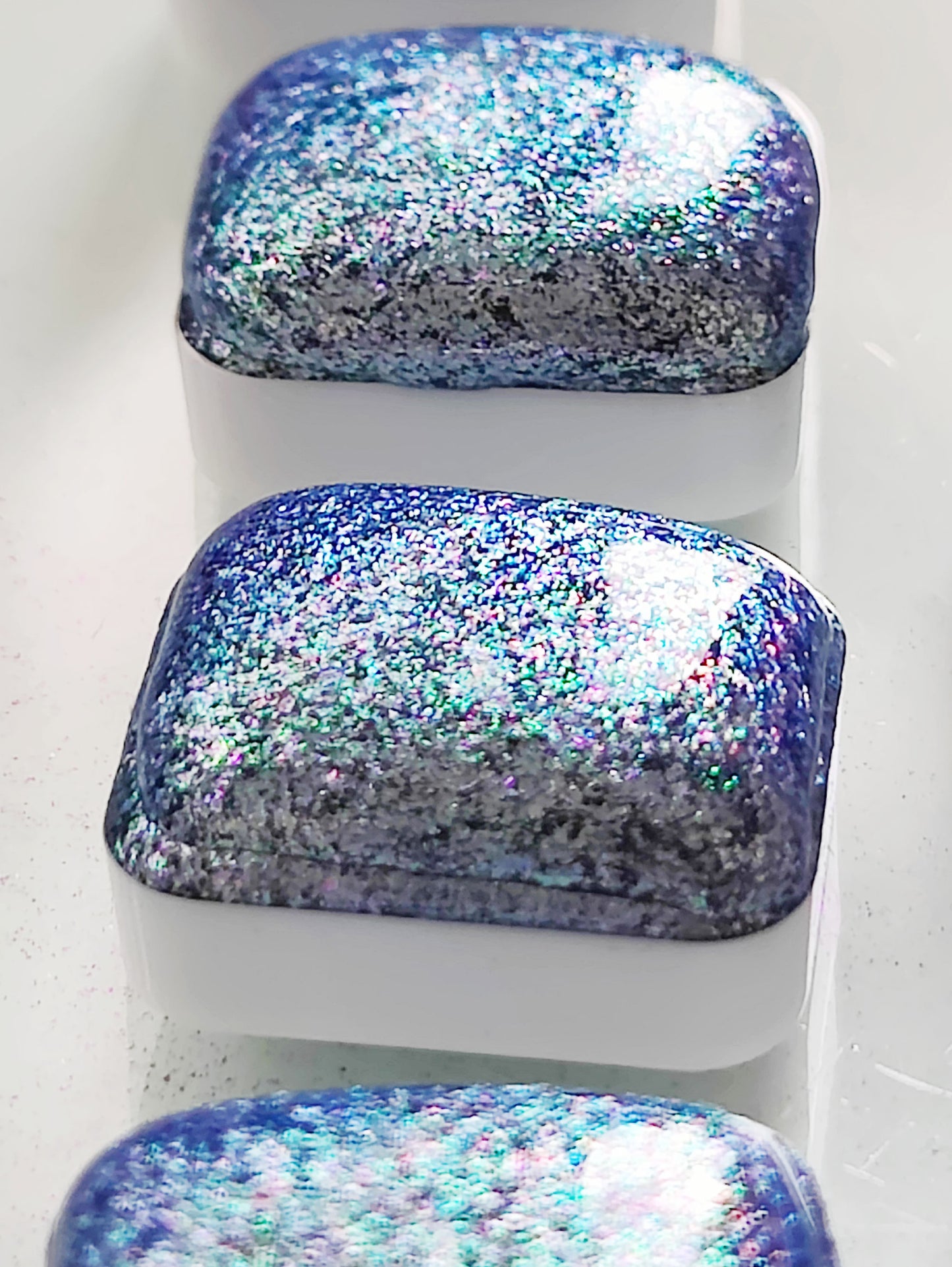 Acquerello artigianale 1/4 godet pan azzurro lilla viola blu colorshift NEBULA