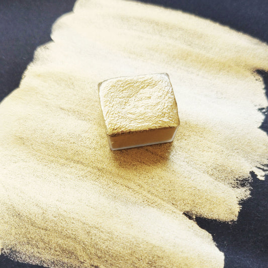 RICH GOLD in a ceramic cup