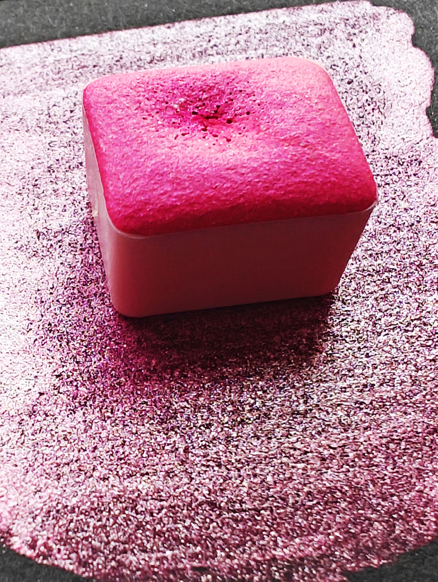 Acquarello artigianale handmade watercolor magenta iridescente perlato STRAWBERRY MARSHMALLOW