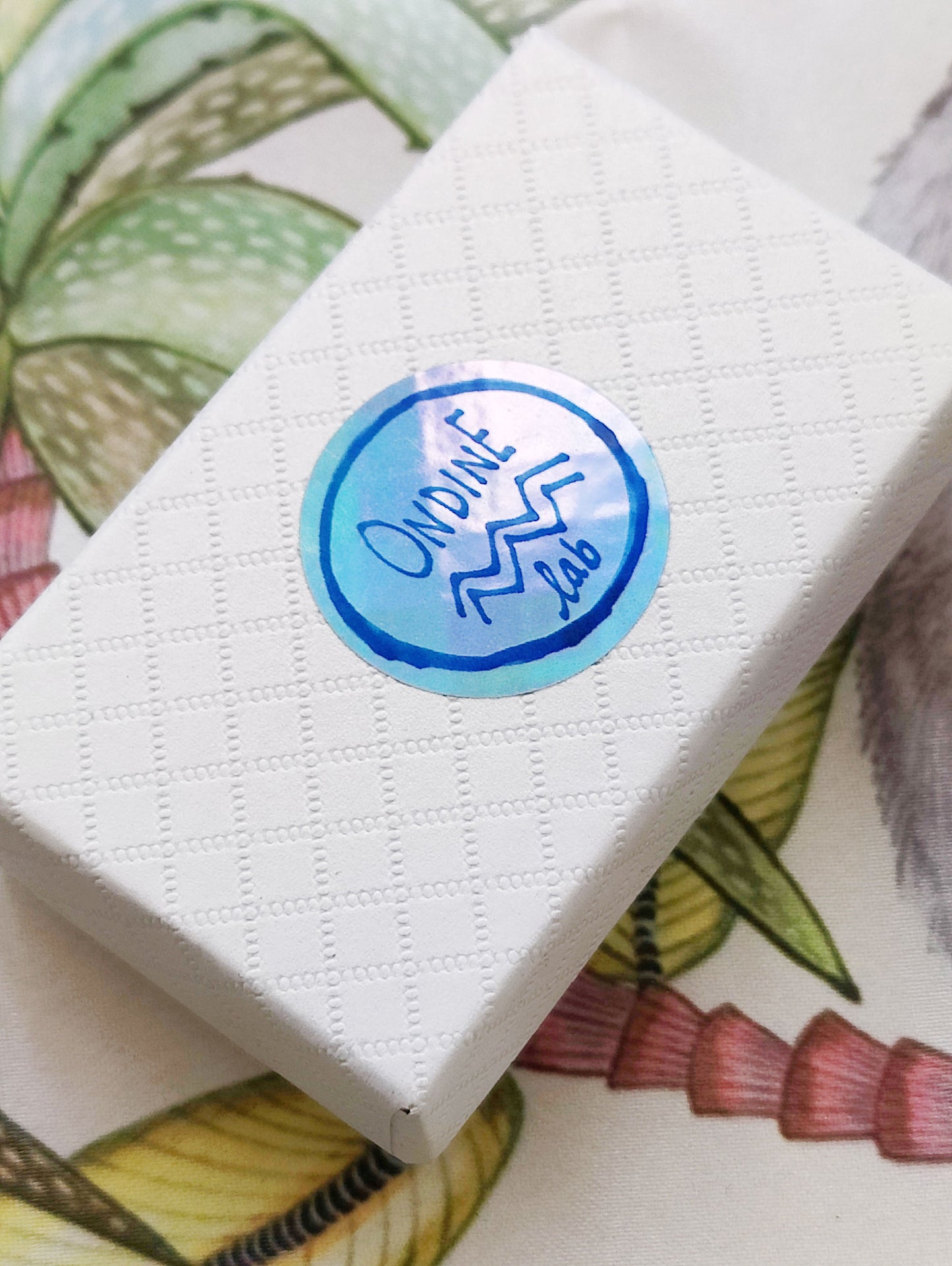 RICH GOLD in a ceramic cup