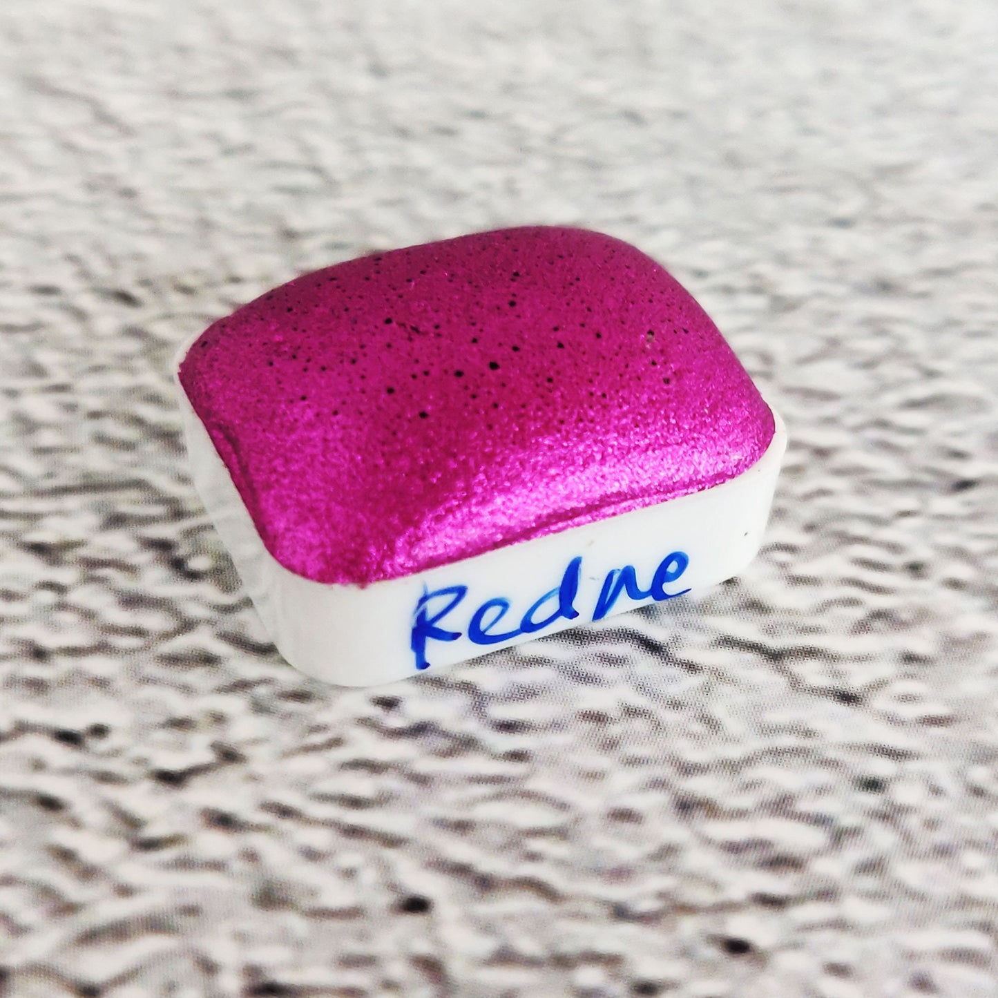 Handcrafted watercolor 1/4 godet magenta pink metallic metallic mirror handlettering calligraphy paint REDNE
