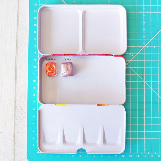 Scatola latta vuota media