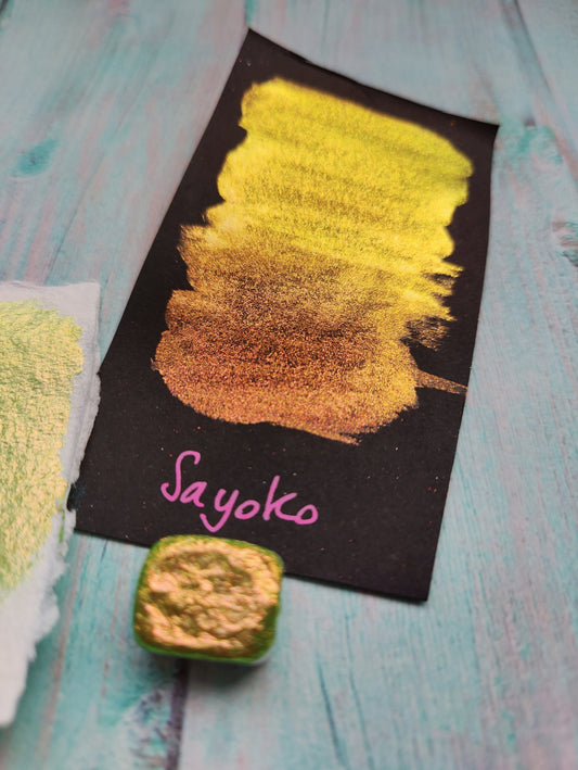 Handmade watercolor 1/4 godet pan yellow orange green colorshift iridescent paint calligraphy handlettering handmade SAYOKO