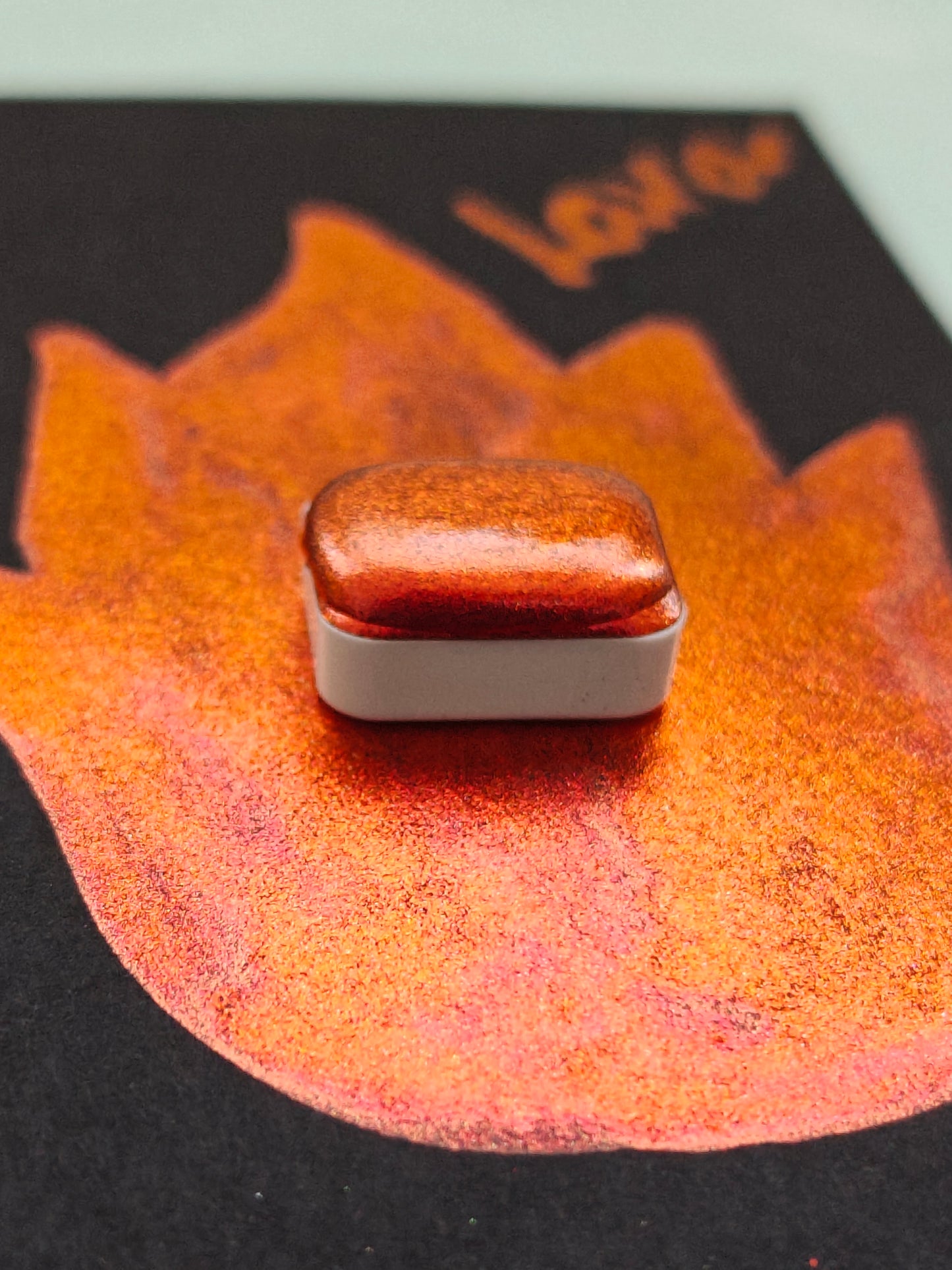 Watercolor color shift red LAVA 1/4